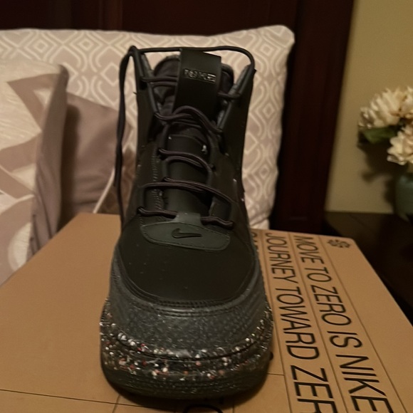 Nike Air Force Boot - Picture 2 of 6